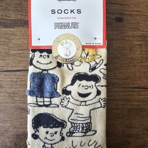 Hallmark Adult Women's Novelty Socks Size 5-11 (Peanuts Lucy Through the Years)